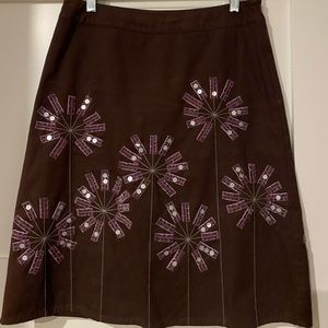Boden A-Line skirt with velvet and sequined flowers- Size 6